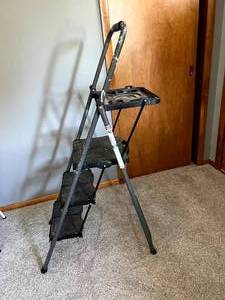 lot 326 image: Step Ladder