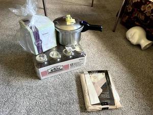 lot 345 image: Canning Jars & Kitchen Items