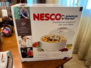 lot 360 image: Nesco Dehydrator & Jerky Maker