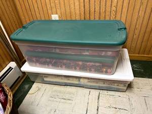 lot 367 image: 2 Totes of Wrapping Paper & Supplies