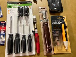 lot 406 image: Tools