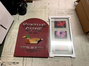 lot 440 image: Wood Hunting Guide Sign & Artwork