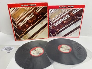 lot 6 image: The Beatles Red Album 1962-66