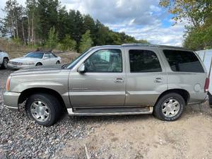 2002 Cadillac Escalade - AWD