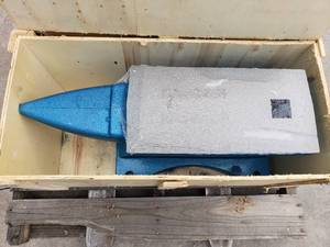 Paladin Cast Iron Anvil 400 Lb.