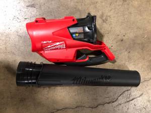 lot 14 image: Milwaukee M18 FUEL 120 MPH 450 CFM 18-Volt Lithium-Ion Brushless Cordless Handheld Blower (Tool-Only)    Customer Returns See Pictures