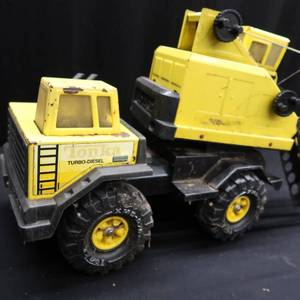 lot 50 image: VINTAGE TONKA