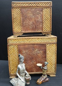 lot 54 image: HOME DECOR