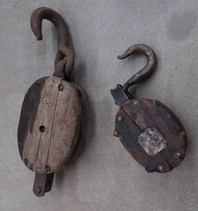 lot 92 image: METAL AND WOOD PULLEYS X2