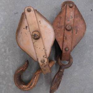lot 98 image: 2 METAL PULLEYS