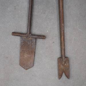 lot 112A image: HEAVY ICE PICKS