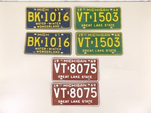 3 Pairs of Vintage 1960s Michigan License Plates