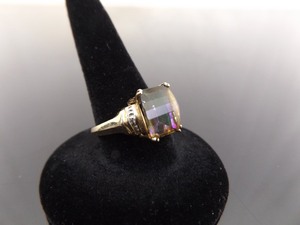 10k Yellow Gold Diamond Accented Alexandrite Ring Size 6&nbsp