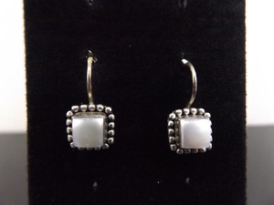 NEW in Original Box SILPADA .925 Sterling Silver Button Pearl Earrings