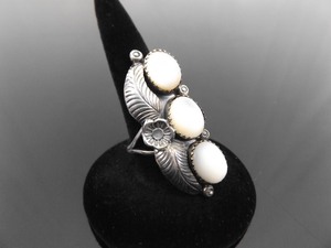 .925 Sterling Silver Native American Mother of Pearl Cabochon Feather Ring Size 6.5