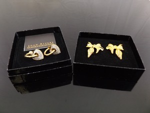 In Original Boxes AS NEW 2 Joan Rivers Gold Toned Swarovski Heart and Bow Clip Earrings