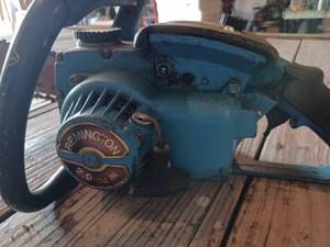 Remington 2.9 cu.in. Chainsaw