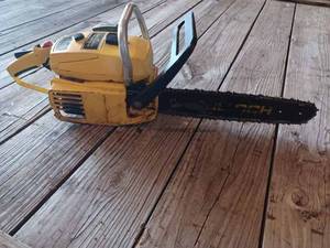 McCulloch Pro Mac 10-10 with Wooden Chainsaw Box