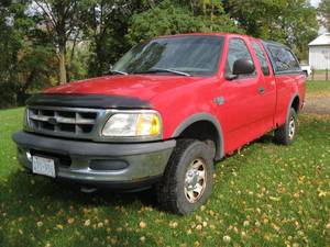 lot 1 image: 1998 Ford F250 XL 4x4
