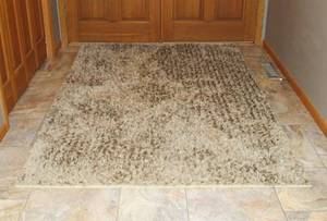 2 Throw Rugs