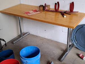 lot 1069 image: Wood-TopMetal Office Table