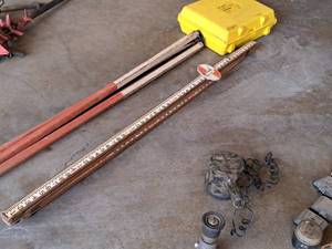 lot 1090 image: David White Visible Beam Laser System ML-200A - Laser, Tri-Pod, Measure Stick