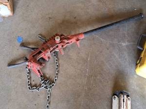 lot 1092 image: Ridgid Chain Clamp