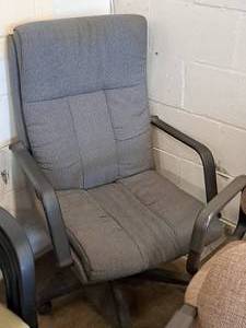 lot 1127 image: Lot of (1) Rolling Office Arm Chair