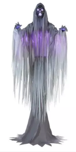 lot 9 image: Home Accents 15 ft Towering Phantom Halloween Animatronic Prop