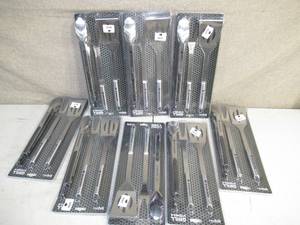 lot 4 image: Lot of 8 IPG Team Sports Grill Utensil Trio Packs
