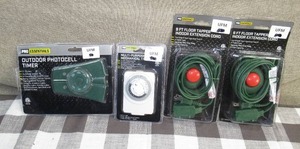 lot 46 image: Lot of 4 Pro Essentials Floor Tappers Photo and Mechanical Timers