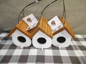 lot 53 image: Set of 3 Meijer Cute Cling Wood Seed Feeder