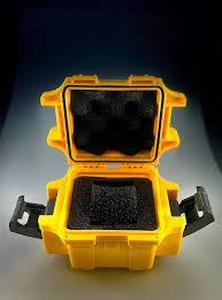 lot 122 image: Invicta 1-Slot Dive Impact Watch Case, Yellow - (DC1YEL)
