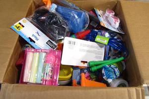 lot 182 image: 16 x 16 10 Box Kids Out Door Fun Toys and Activities