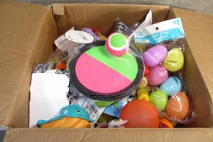 lot 191 image: 17 x 11 x 17 Box of Kids Toys and Activities