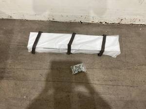lot 132 image: Set of 2 36 inch White Floating Shelves