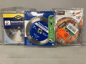 lot 402 image: LOT OF 3 Miscellaneous 7 Saw Blades