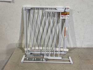 lot 246 image: Cumbor 29.7-51.5 Extra Wide Baby Gate - White