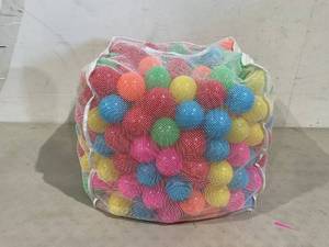 lot 257 image: Bag of MultiColored Ball Pit Balls