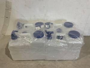 lot 263 image: LOT OF 4 Maxdot 4gal Portable Water Container with Spigot