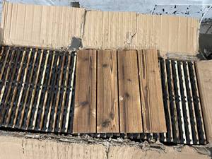 lot 87 image: 36 Pack 12 x 12 inch Hardwood Interlocking Patio Deck Tiles