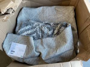 lot 23 image: nuLOOM Iola Plush Shag Area Rug - Grey