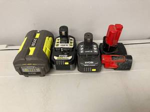 lot 428 image: LOT OF 5 Batteries with Error Messages- Will NOT Charge