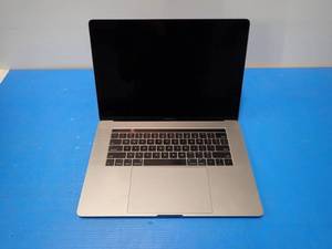lot 6 image: Apple&nbspMacBookPro14,3 A1707 MPTR2LLA &nbspINTEL(R) CORE(TM) I7-7700HQ CPU  2.80GHZ  16GB DDR4 SDRAM  251GB SSD  15 screen with 3360 x 2100 2K resolution  slight key marks on screen  Includes IOS  no charger