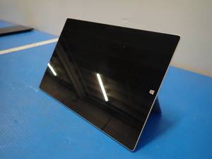 lot 72 image: Microsoft Surface Pro 3 1631 &nbspIntel(R) Core(TM) i5-4300U CPU  1.90GHz  4GB RAM  128GB HD  NO OS  NO CABLES 