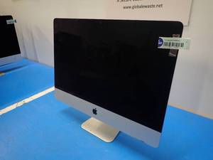 lot 77 image: Apple&nbspiMac14,1 A1418 ME086LLA &nbspINTEL(R) CORE(TM) I5-4570R CPU  2.70GHZ  8GB DDR3 SDRAM  1TB HDD  Includes IOS and power cable &nbspcrack and tiny scratches 