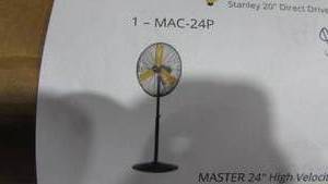 lot 83 image: Master 24 High Velocity Pedestal Fan