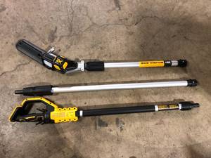 DEWALT 20V MAX 8in. Cordless Battery Powered Pole Saw, Tool Only Customer Returns See Pictures