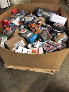 Gaylord of Assorted Door Knobs and Locks Various Models and Conditions  Customer Returns See Pictures