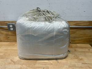 lot 68 image: CASALUNA Down Blend Comforter - Queen